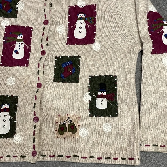 Croft & Barrow Snowman Hearts Snowflakes Christmas Sweater Beige Button‎ PL - Picture 4 of 16